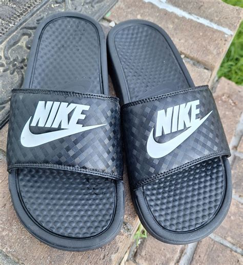 nike damen badeschuhe benassi|Amazon.com: Nike Womens Benassi Slides.